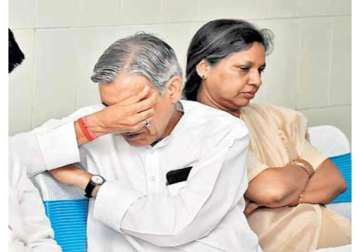 cbi officer leaked search info to pawan bansal s wife report