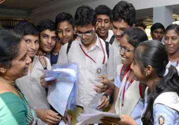 cbse declares aipmt results 46 271 candidates qualify