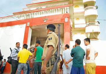 cash properties of over rs 5 cr seized in raids on 2 officers in bihar