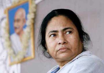 centre to act if mamata banerjee fails to ensure law and order bjp
