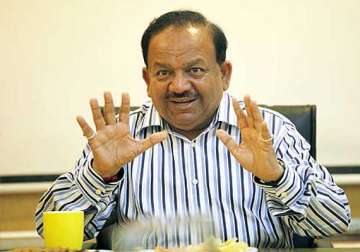 centre to look into mci functioning harsh vardhan