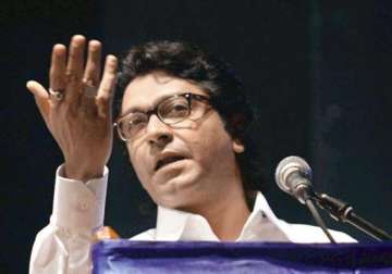 chavan is incompetent chief minister raj thackeray