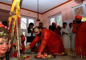 chhari mubarak taken to shankaracharya temple for prayers