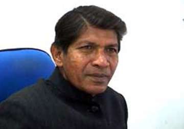 chhattisgarh home minister s chopper misses flight path