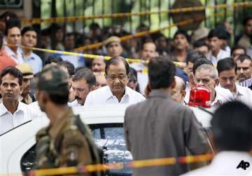 chidambaram visits high court blast site