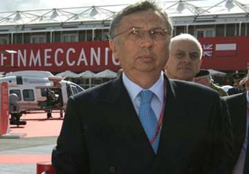 chopper scam govt warns of blacklisting italy s finmeccanica