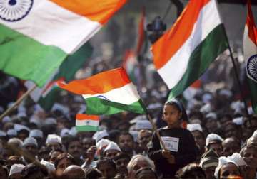 citizens hold rally in support of hazare in mumbai ralegan