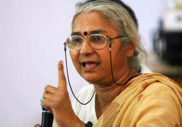 civil liberty group moves ec against medha patkar