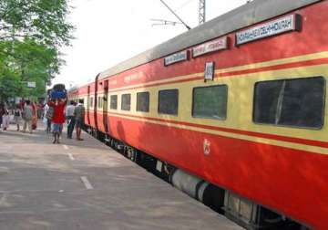 close shave for howrah rajdhani passengers