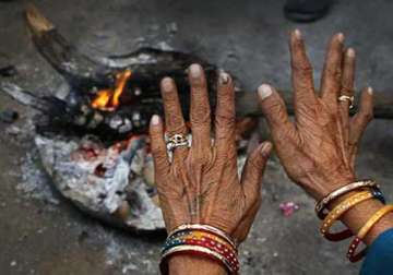 cold claims 3 lives in up as chill continues in north
