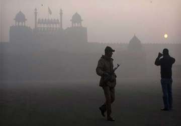 cold and chilly start to new year in delhi