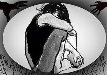 compounder held for raping 13 year old girl