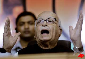 confusion on who is no.2 in govt says advani