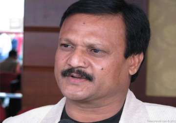 congress mp wants leadership to be prudent in ticket distribution