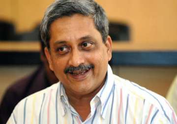 congress alleges goa ceo colluding with cm parrikar