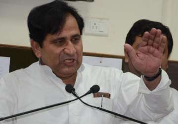 congress leader asks if pak minister s statement was to help modi