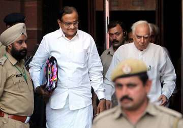 congress core group meets to discuss hazare fast
