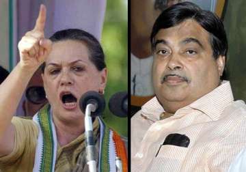 congress lashes out at gadkari for his sonia remark