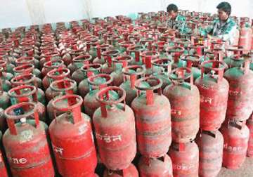 congress ruled states to raise cap on subsidized lpg cylinders to 9