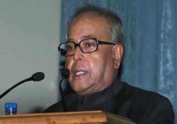 consultations on telangana to end on monday pranab