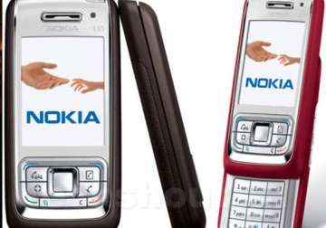 consumer forum orders nokia to pay consumer rs 21 000
