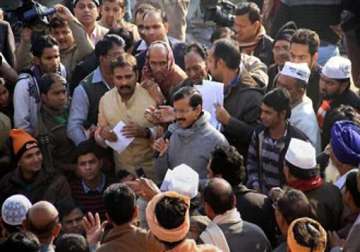 contractual employees demands permanent jobs from kejriwal