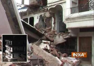 controlled explosion carried out to demolish tilted building in bhopal