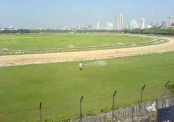 convert mahalaxmi racecourse into a public garden