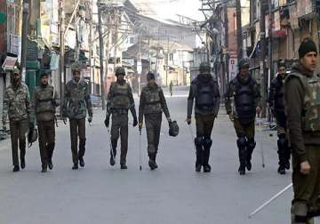 curfew continues for second consecutive day in kashmir valley
