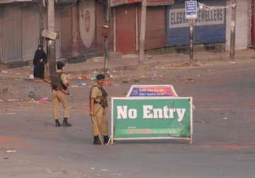 curfew continues in violence hit kishtwar bandh in jammu