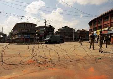 curfew in ramban after violent protest over 4 deaths in police firing