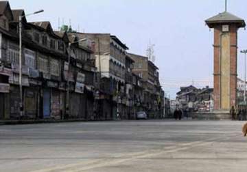 curfew relaxed for 4 hours in saharanpur devouts offer eid prayers