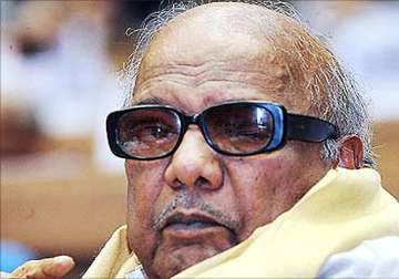 dmk may pull out its ministers at centre on friday