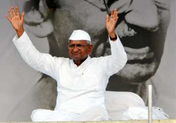 anna hazare asks govt to send representatives