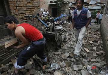 death toll from himalayan quake rises to 48