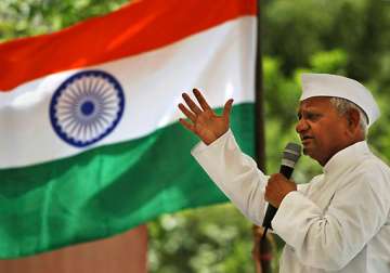 anna for law to empower gram sabhas threatens fresh stir for strong lokpal bill