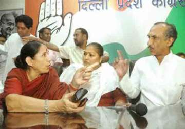 delhi congress chief quits over defeat in assembly elections