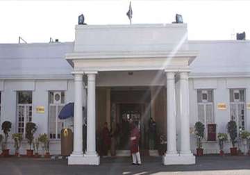 delhi gymkhana club issued notice for not paying luxury tax
