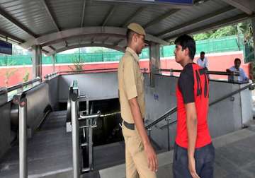 delhi metro shuts jor bagh and ina stations