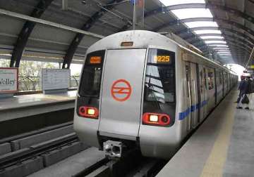 delhi metro to run six coach trains on dilshad garden rithala line