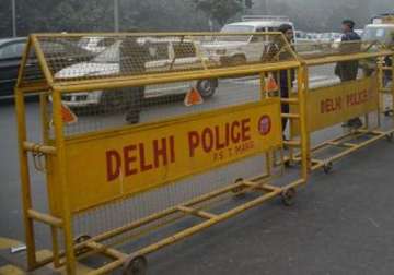delhi police s whatsapp helpline gets good response
