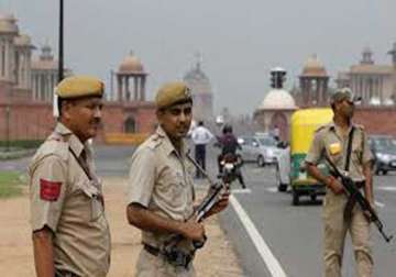 delhi police to set up centre to analyze social media content