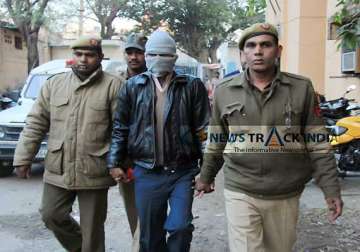 delhi gangrape accused ram singh managed to dodge suicide watch on him