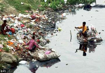delhi government project to clean up yamuna river
