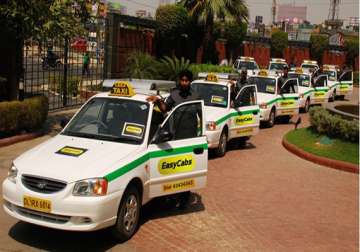 delhi radio cab owners protest outside kejriwal s residence