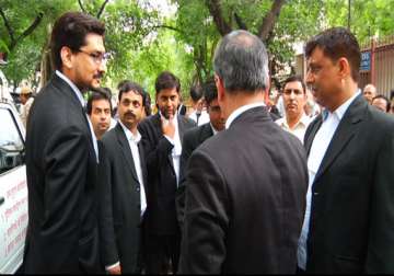 delhi hc lawyers join stir against bill