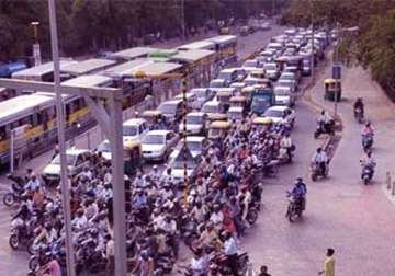 delhi hc orders opening of brt to all vehicles till final order