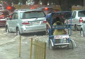 rains unleash friday fury in delhi one dead