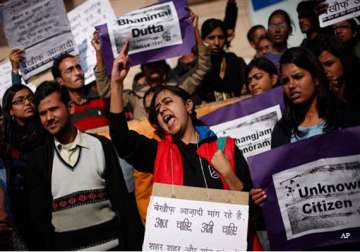 delhi gang rape victim s family demands death for juvenile accused