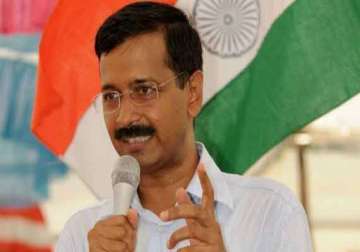 delhiites want aap to form government survey